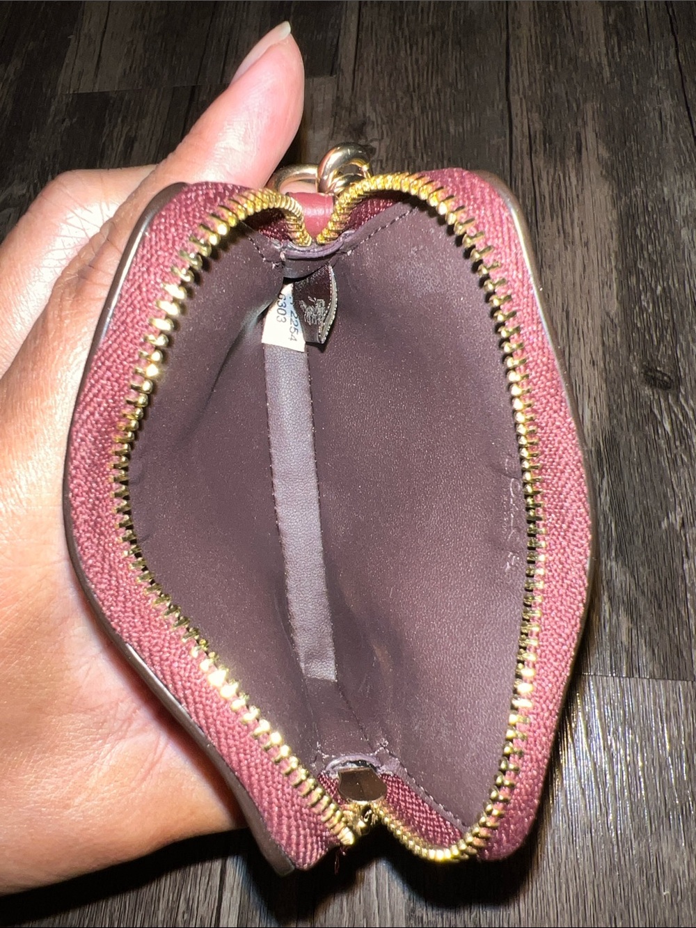 Coach Pebbled Leather Card Holder in Burgundy with Gold Hardware - Picture 5 of 8